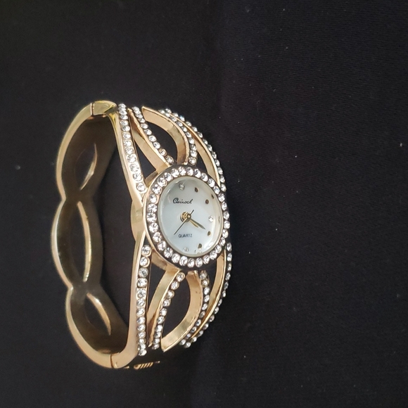 *Osirock Gold Tone Quartz  Rhinestone Watch with Cuff - Picture 4 of 8